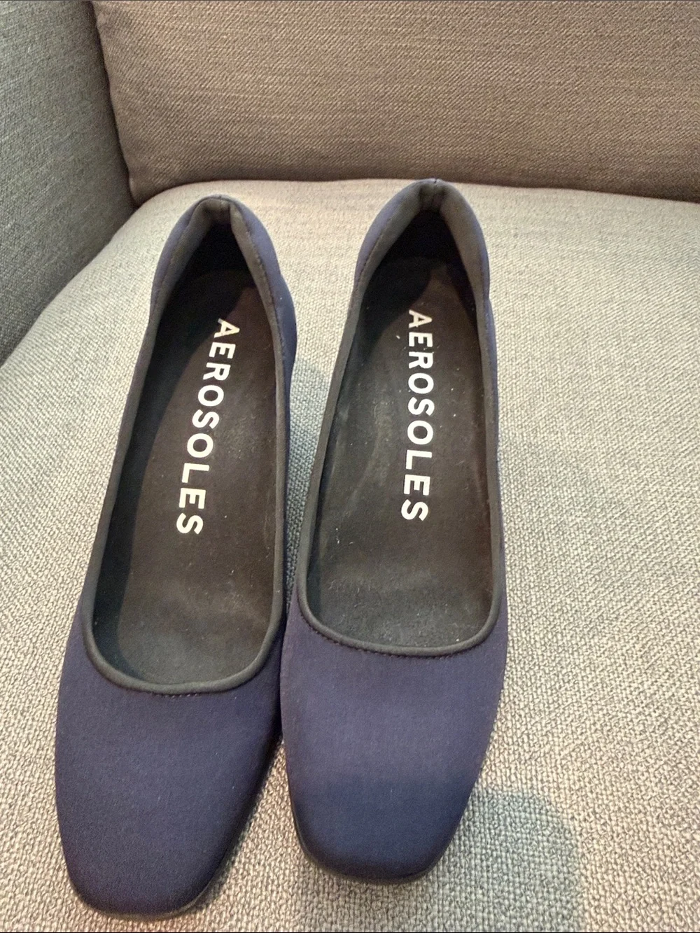 AEROSOLES classic navy